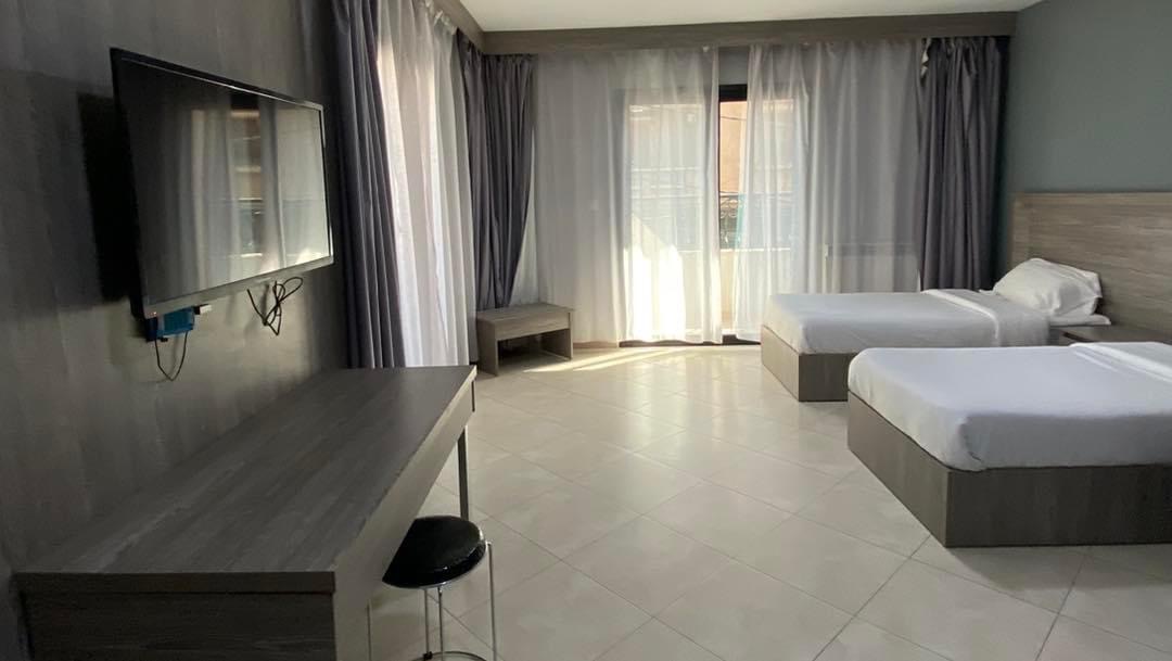 Chambre Familiale — Hotel Nazef — Baraki